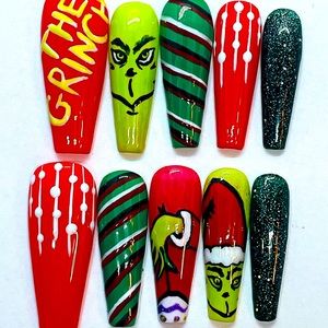 The Grinch 💚🎄Press Ons